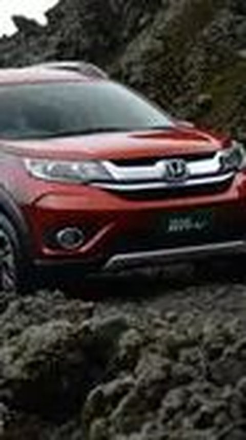 Terlampir di sini adalah berbagai jenis Mobil Crossover, beserta definisi dan contohnya.