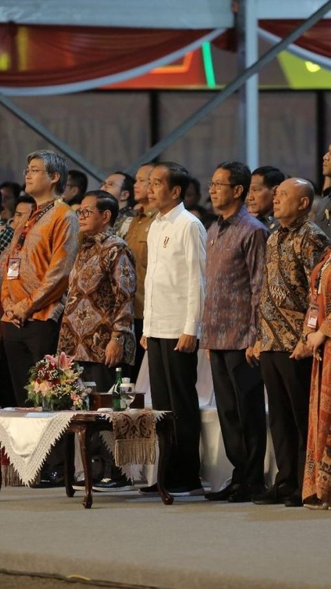 Jokowi Ungkap Lihat Permainan Timnas Garuda Cetak Sejarah