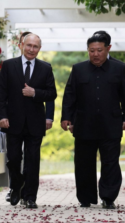 Kunjungi Korut Setelah 24 Tahun, Putin Bertukar Hadiah dengan Kim Jong-un, Ada Karya Seni Sampai Limusin Mewah
