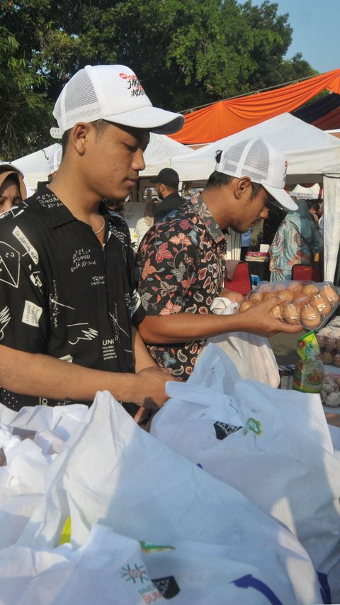 FOTO: Jaga Stabilitas Harga Bahan Pokok, Jakarta Food Festival 2024 Resmi Dibuka dan Langsung Diserbu Antrean Warga