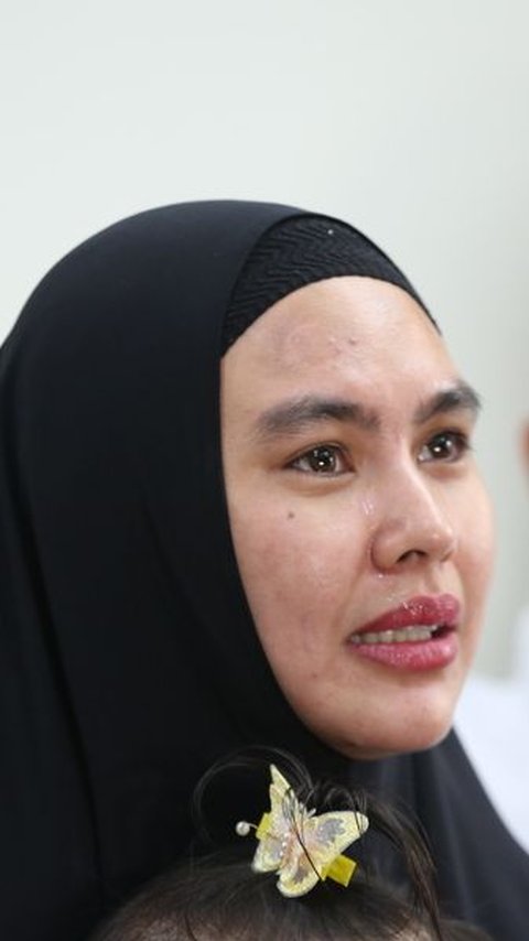 Sempat Unggah Konten Eskalator Viral di Mekkah, Berikut 8 Potret Kartika Putri Minta Maaf Tak Bermaksud Menyinggung Siapapun