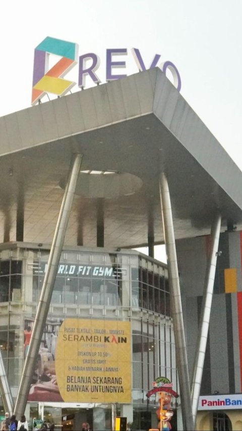 Revo Mall Bekasi Beroperasi Terbatas Usai Kebakaran