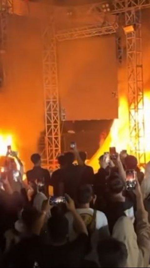 Konser di Tangerang Rusuh dan Berubah Menjadi Lautan Api