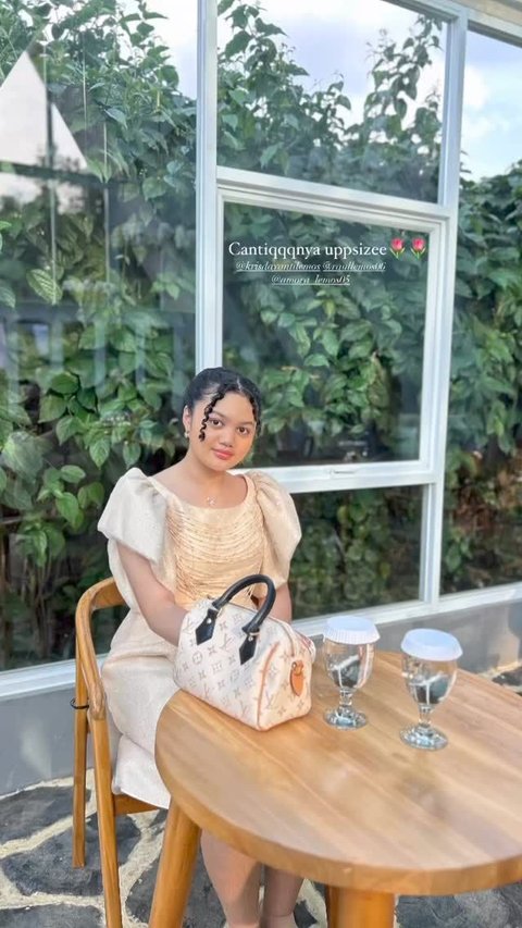 Growing Up as a Teenager, 8 Portraits of Kris Dayanti's Daughter, Amora, at Thariq & Aaliyah's Engagement, Her Appearance is Astonishing