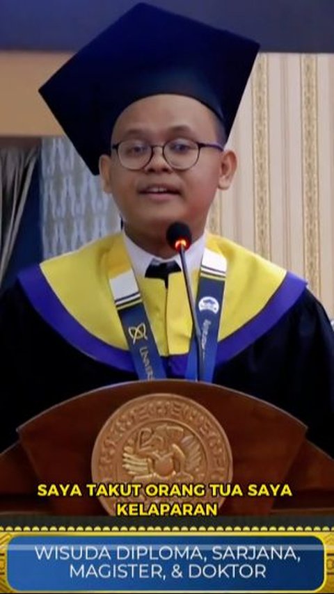 Emotional Speech of a Fried Rice Seller's Child at Graduation, Becoming the First Bachelor in the Family