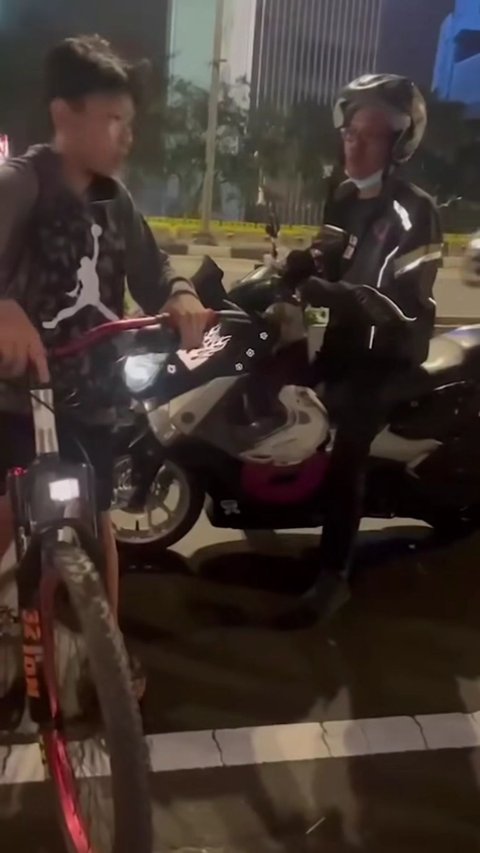 Driver Ojol Viral yang Pukul Bocah di Jalur Sepeda Minta Maaf, Kini Sudah Berdamai