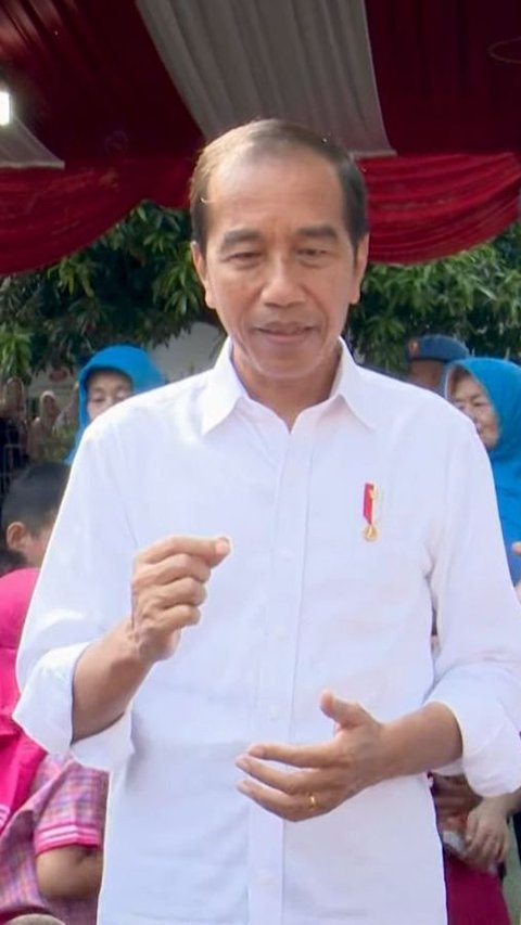Jokowi Ungkap Alasan Pemerintah Pusat Cawe-Cawe ke Pemda Soal Perbaikan Jalan Rusak