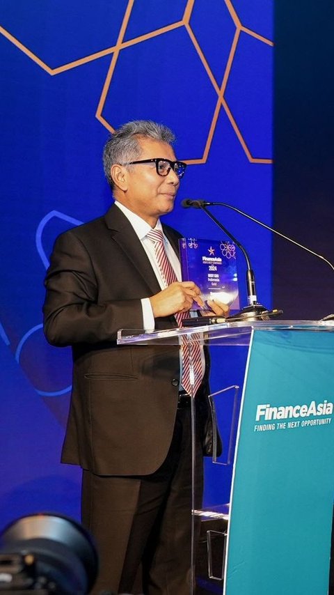 Dirut BRI Sunarso Dinobatkan The Best CEO, BRI Borong 11 Penghargaan dari Finance Asia
