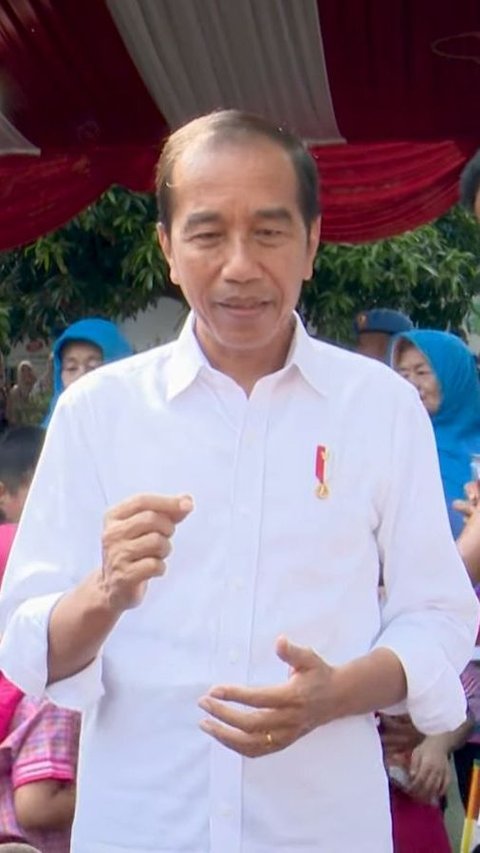 Jokowi Dapat Hadiah Rumah Pensiun