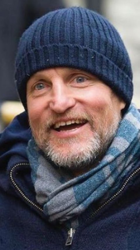 Woody Harrelson Shockingly Admit That He Doesn't Use Phone!