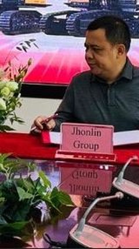 Demi Kemajuan Pertanian Indonesia, Jhonlin Group Borong 2.000 Ekskavator dari China