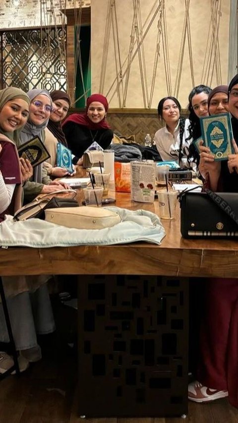 Sosok Wanita Muslim di Amerika Latin saat Kumpul Bareng Jadi Sorotan, Banyak yang Kira Orang Indonesia