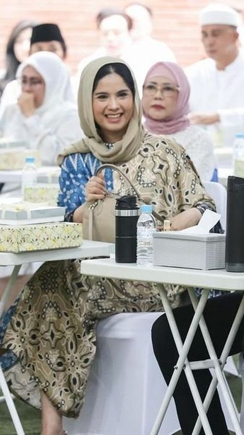 Potret Cantik Annisa Yudhoyono di Acara Pengajian, Tampil Berkerudung Curi Perhatian