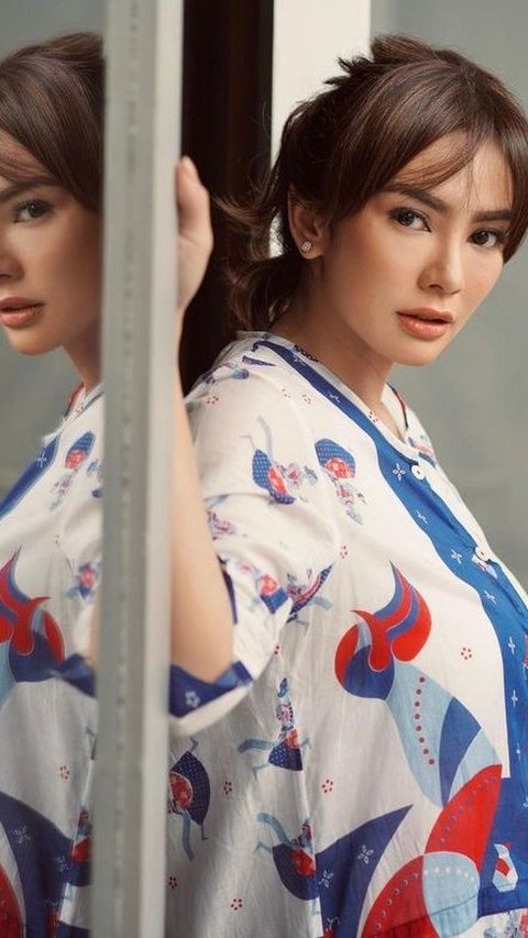 10 Portraits of Masayu Anastasia's Charm that is Getting Prettier and Ageless, Regretting Divorce