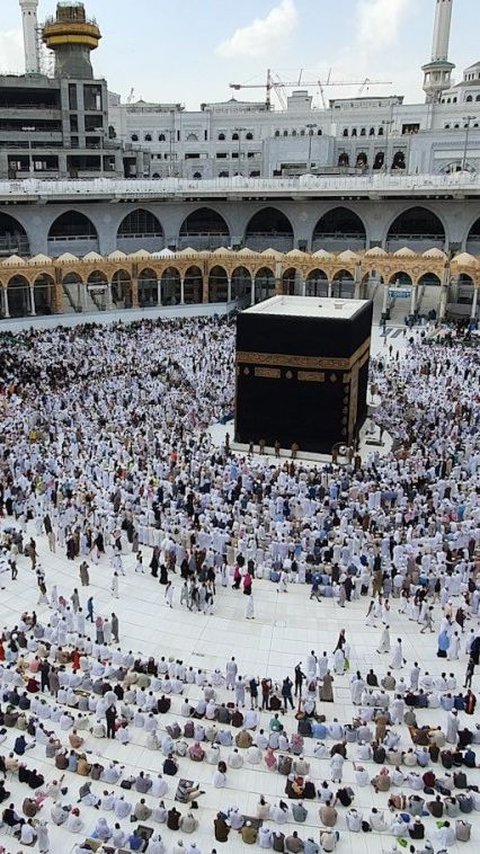 Kemenag Ancam Beri Sanksi Biro Perjalanan Haji dengan Visa Tidak Resmi