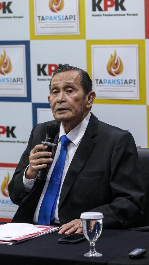 VIDEO: Benny K Harman Tak Paham Tugas Dewas KPK  