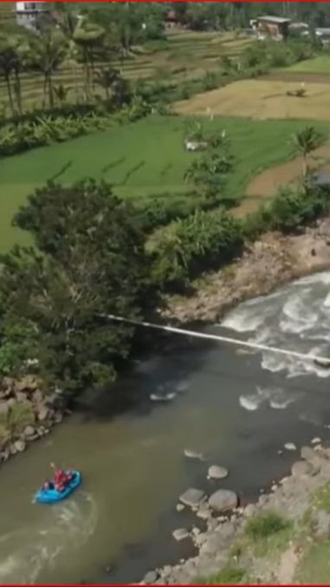 Sensasi Wisata Ekstrem Arung Jeram Sungai Serayu, Hadirkan Keseruan Sekaligus Pemandangan Alam yang Indah
