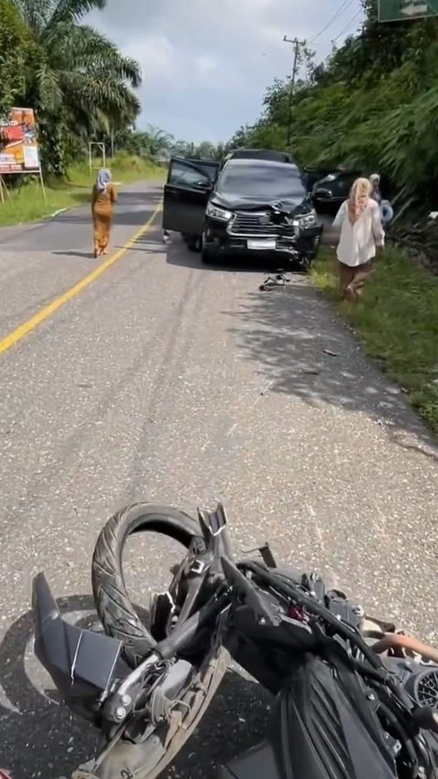 Mobil Ditumpangi Istri Wali Kota Sungai Penuh Kecelakaan, Pengendara Sepeda Motor Tewas