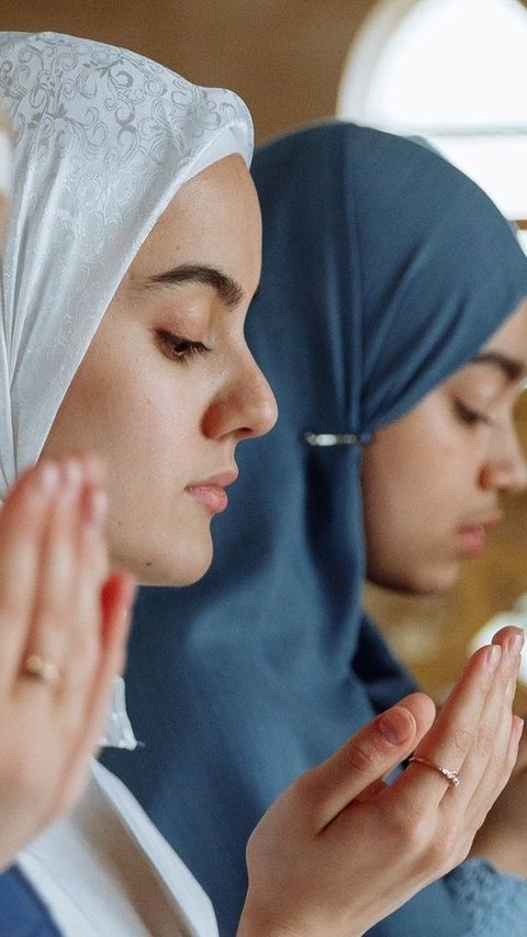 Bacaan Doa Tahlil Lengkap Arab Latin dan Terjemahannya