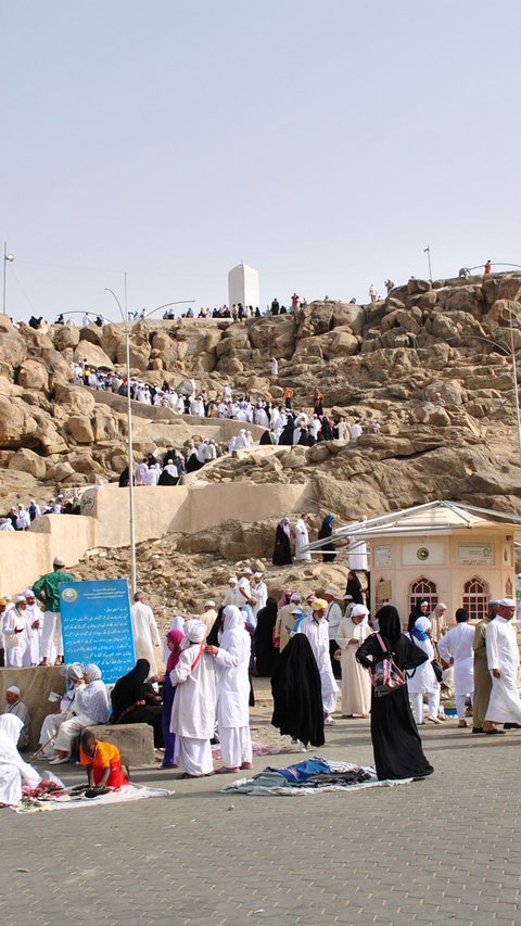 Hilal Terlihat, Arab Saudi Tetapkan Wukuf di Arafah 15 Juni 2024