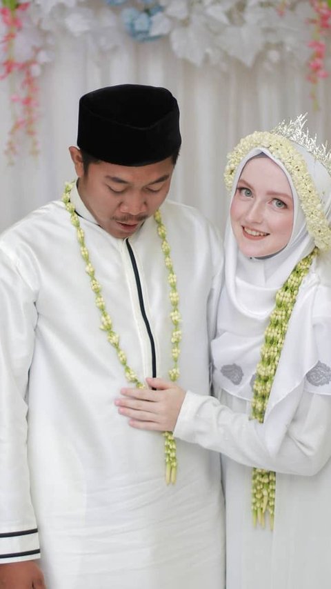 Story of Ulianaci, a Russian Foreigner Who Converts to Islam and Lives in Indonesia