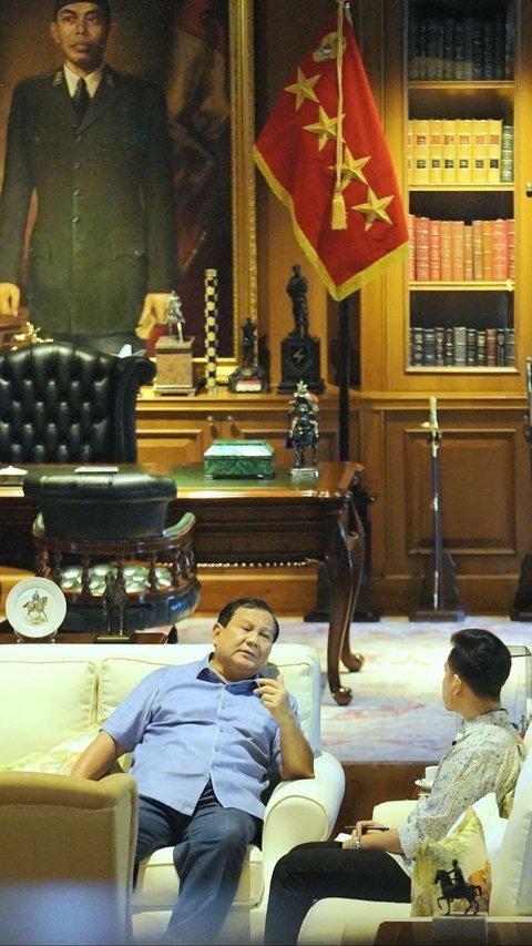 Ditemani Kopi Hambalang, Prabowo dan Gibran Bertukar Pikiran di Padepokan Garuda Yaksa