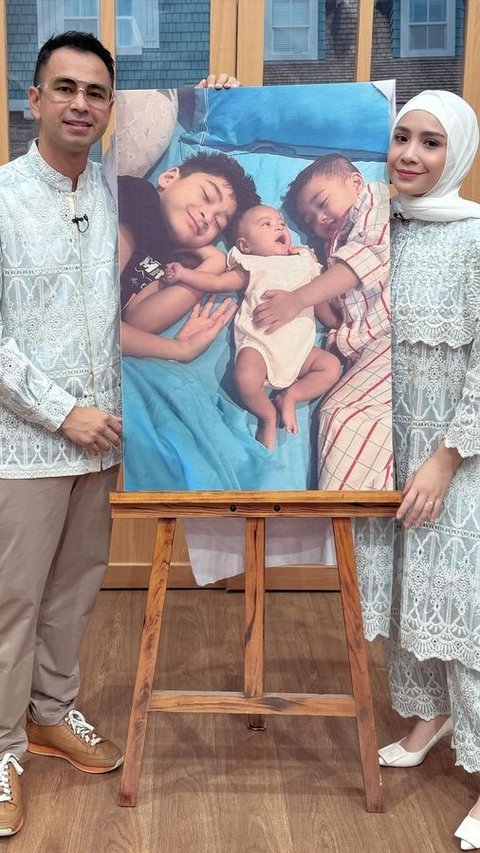 Sempat Dirahasiakan, Raffi Ahmad dan Nagita Slavina Kini Santai Tunjukan Wajah Baby Lily yang Cantik Menggemaskan