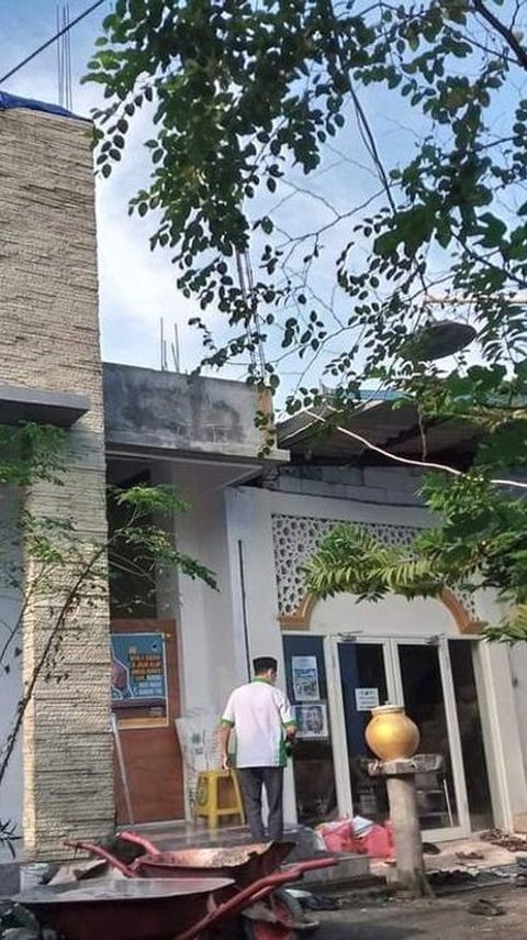 Sungguh Luar Biasa, Masjid di Surabaya ini Jadi 'Rumah' buat Muslim & non Muslim, dari Makan hingga Tidur Gratis