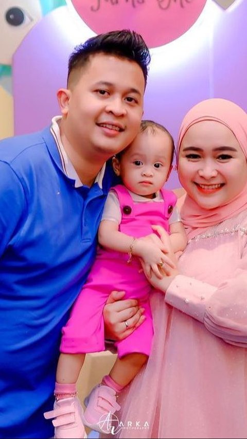 Ayu Ting Ting Complains About Supporting Her New Nephew, Turns Out It's Syifa's Husband's Job