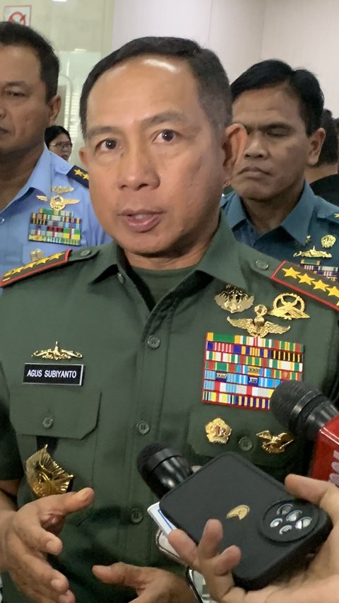 VIDEO: Panglima TNI Agus Bicara Pihak Berduit Rela Bayar Orang Jaga Wilayah