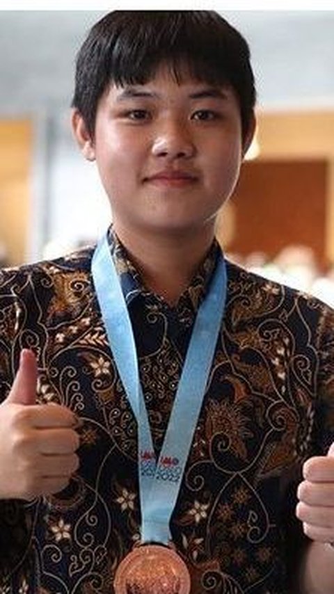 Transformasi Sandy Kristian, Raih Medali OSN Sejak SD Kini Double Major Matematika dan Ilmu Komputer di NUS