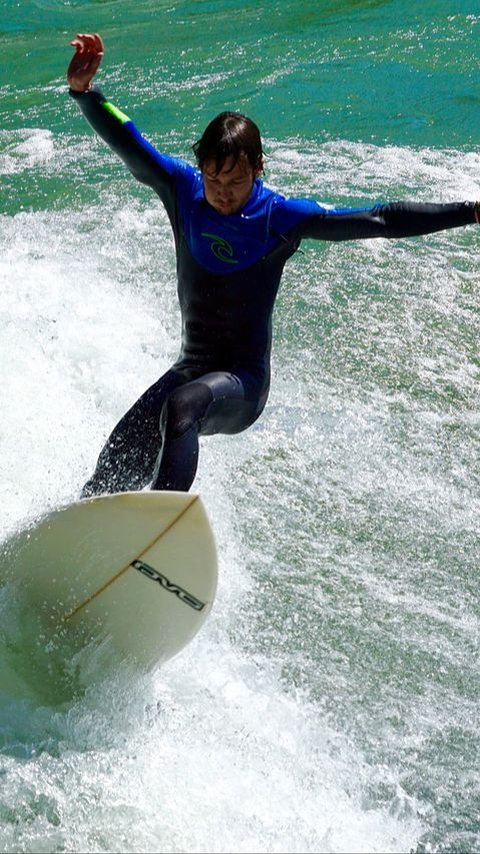 Pesona Pantai Plengkung di Banyuwangi, Jadi Salah Satu Lokasi Surfing Terbaik di Asia