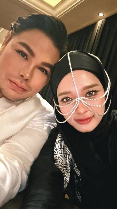 Deretan Potret Inara Rusli Bertemu Rekan Artis dan Model, Aksesoris Wajahnya Bikin Salfok