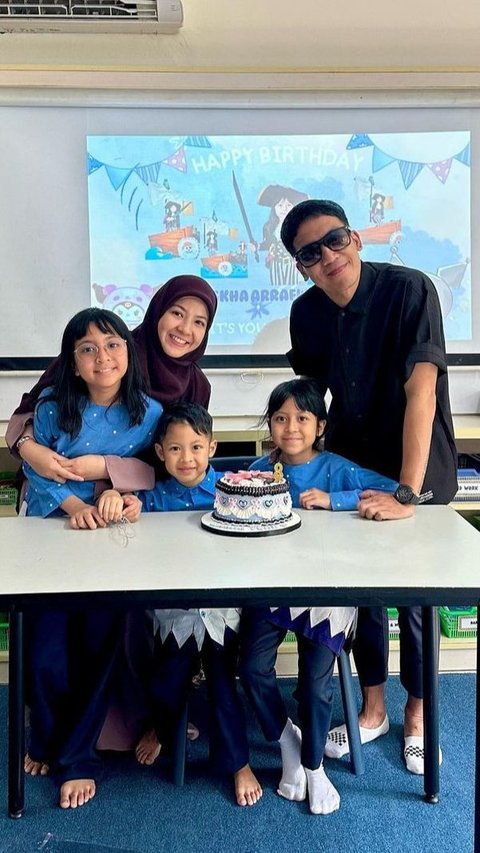 Desta dan Natasha Rizky Kompak Hadir di Sekolah, 8 Foto Ulang Tahun Miskha Yang Ke-8