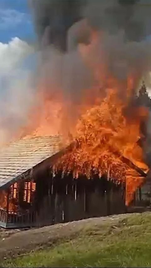 Kebrutalan OPM Hancurkan Masa Depan Anak Papua, Tega Bakar Sekolah Rata dengan Tanah