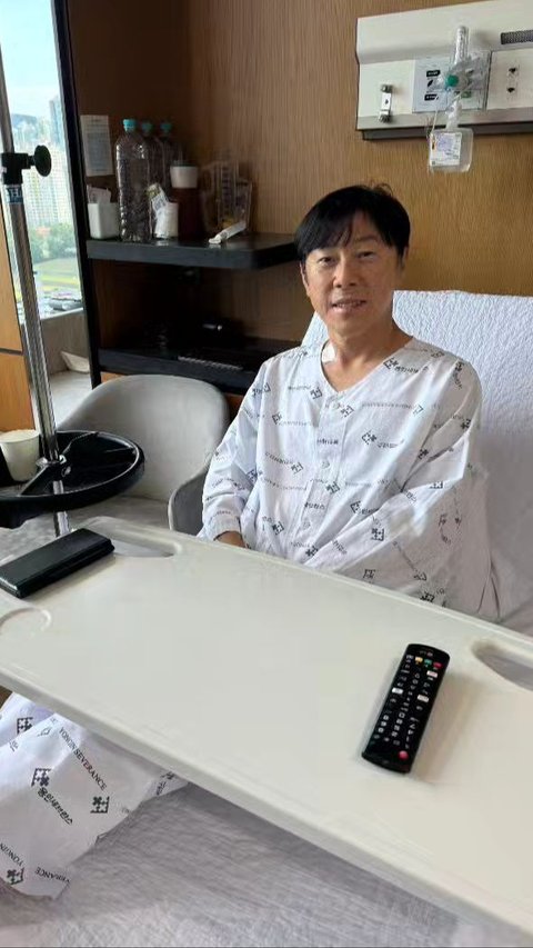 Pelatih Shin Tae-yong Unggah Bekas Operasi yang Baru Dijalaninya, Ungkap Sudah Bersiap untuk Kualifikasi Piala Dunia Round 3