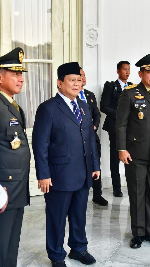 VIDEO: Sikap Mengejutkan Menhan Prabowo Saat Sadar Jalan Injak Karpet Merah Istana