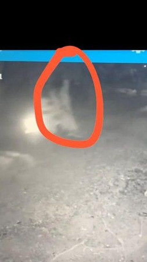 Heboh Sosok Pocong Riding a Motorcycle Recorded by CCTV at Lendah Police Station, Kulon Progo