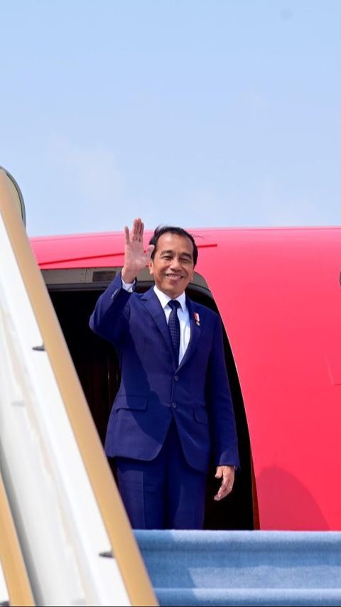 VIDEO: Sangar Penampakan Pesawat Presiden Jokowi Dikawal Ketat Jet Tempur Tentara UEA