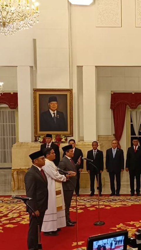 Jokowi Lantik Keponakan dan Eks Ajudan Prabowo jadi Wamenkeu & Wamentan