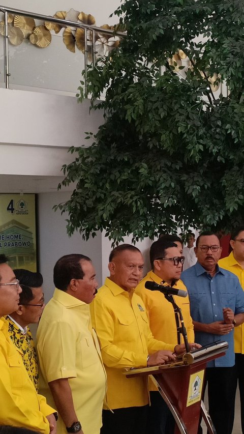 Golkar Serahkan 10 Surat Rekomendasi Bacagub-Cawagub, Ada Bobby Hingga Khofifah