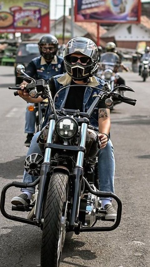 Unique Costumes in The Prediksi Motorcycle Club, Unique but Cool!