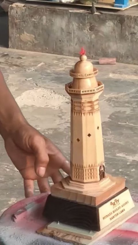 Dibuat dari Limbah, Miniatur Kayu Asal Serang Diminati hingga India dan Arab Saudi