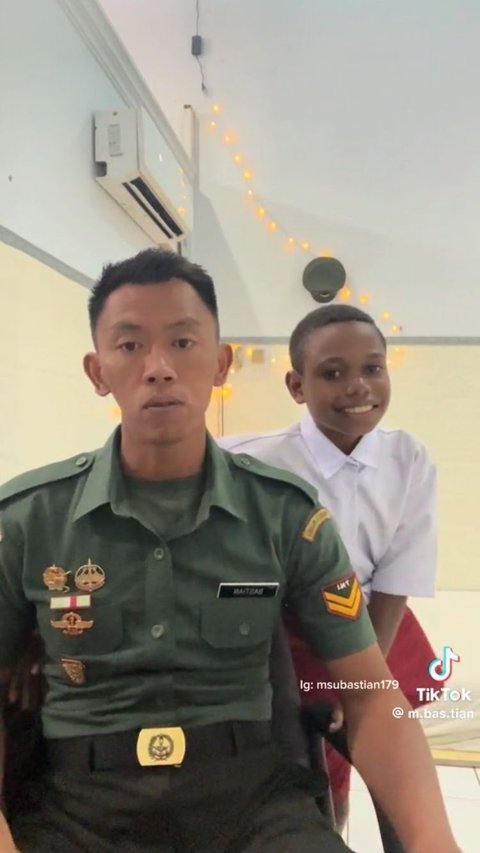 Sudah Dianggap Adik Sendiri, Prajurit TNI Ini Ajak Bocah Papua untuk Tinggal dan Lanjutkan Sekolah di Pulau Jawa