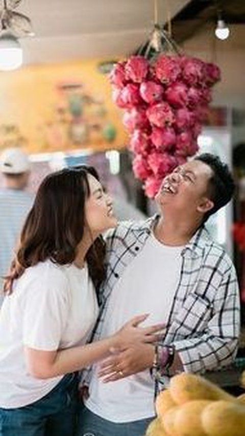 Unique Pre-wedding Photo Concept of Dustin and Ditha, Simple but Feels Romantic