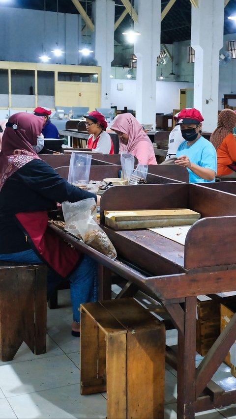 Thousands of Cigarette Workers in Kudus Failed to Receive BLT, Here's the Cause