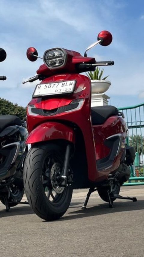 Manakah yang Lebih Unggul, Adu Kencang Antara Honda Stylo 160 dan Vario 160?