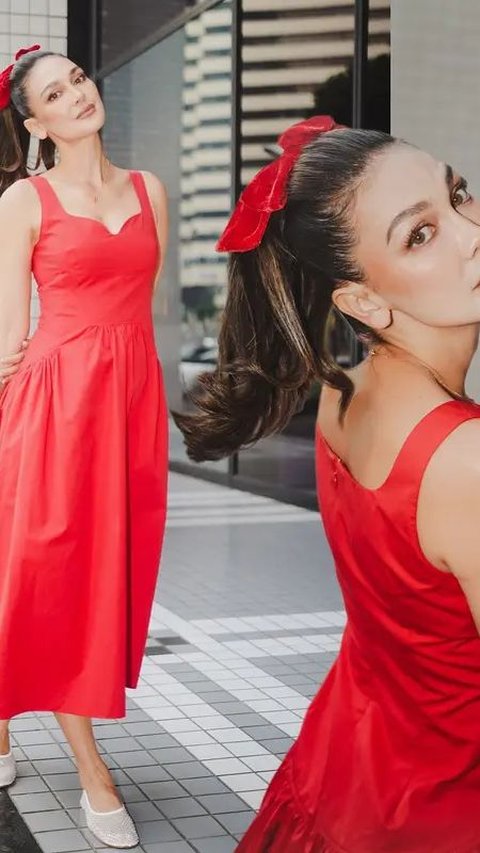 Potret Luna Maya Bergaya Vintage Dalam Balutan Dress Merah Menyala Harganya Tembus Puluhan Juta, Cantiknya Gak Karuan