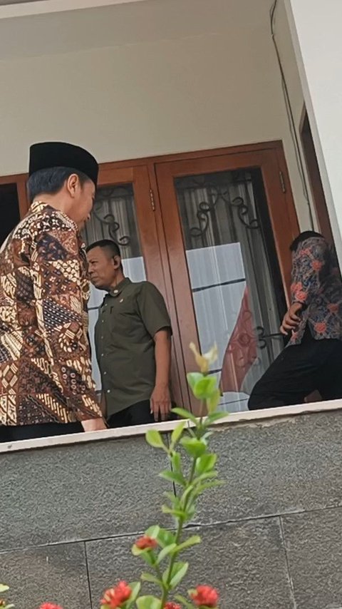 Presiden Jokowi Melayat ke Rumah Duka Hamzah Haz