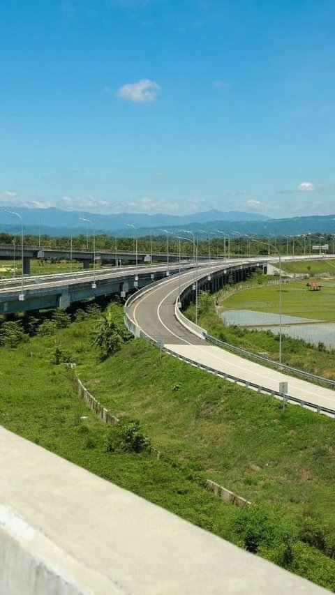 Hindari Kecelakaan! 8 Tips Berkendara Aman di Jalan Tol yang Wajib Kamu Ikuti